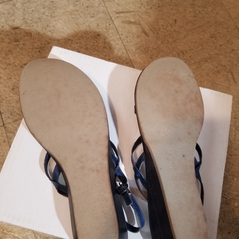 Sandals - Picture 3 of 3